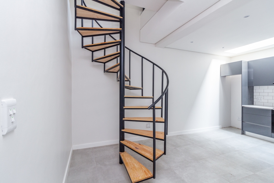 To Let 1 Bedroom Property for Rent in Sea Point Western Cape